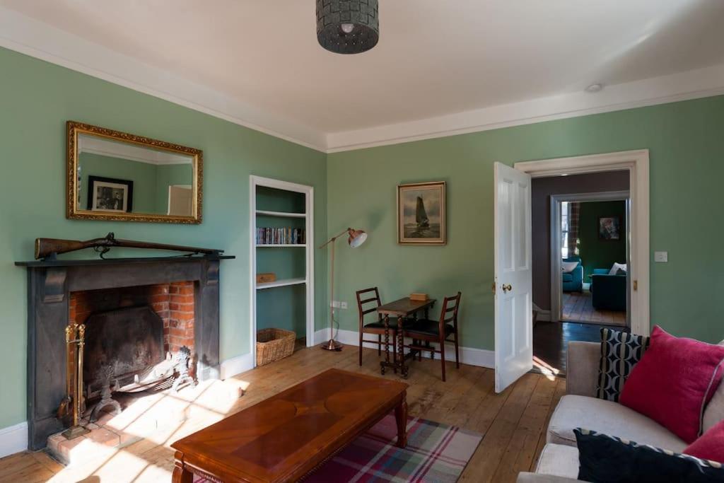 Firs Sleeps 15 Stunning Country House With Hot Tub Sudbourne Exterior foto